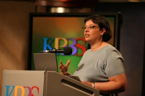 415757621 2731ded0a6 300x199 Lecture on Immigrant Rights: Enriques Story