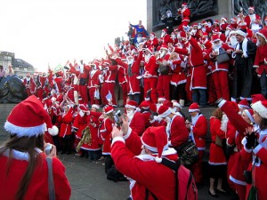 thousand_santas[1]